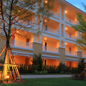 The One Residence Hotel